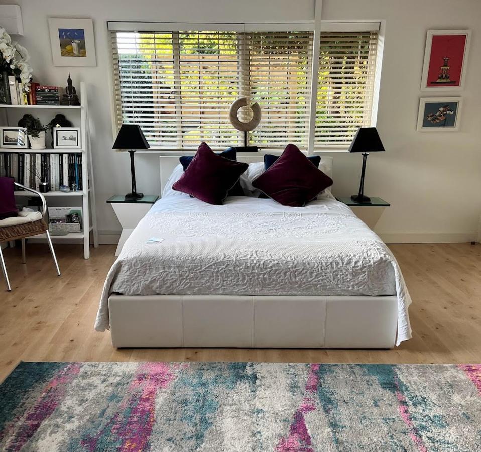 The Hideaway - Kent Apartment Sole Street Bagian luar foto